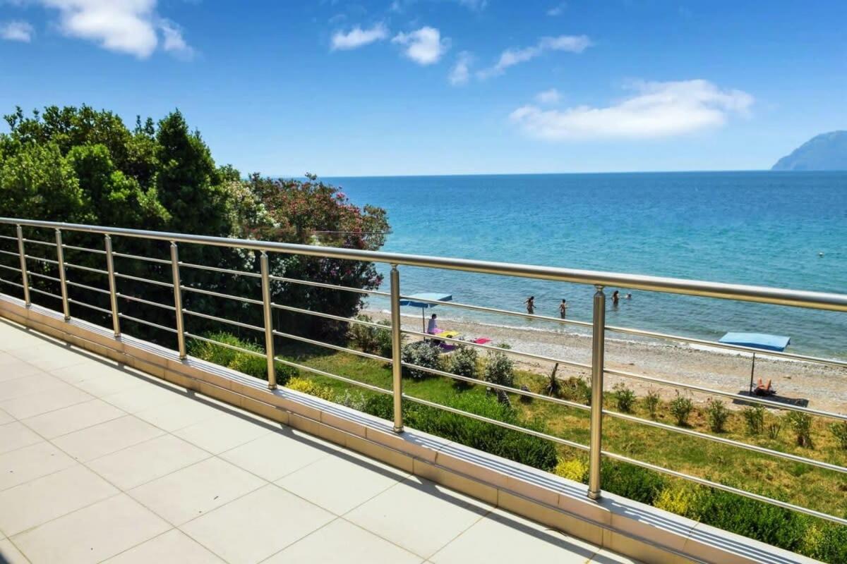 Rio Beachfront Escape - Luxurious Coastal Retreat Patras