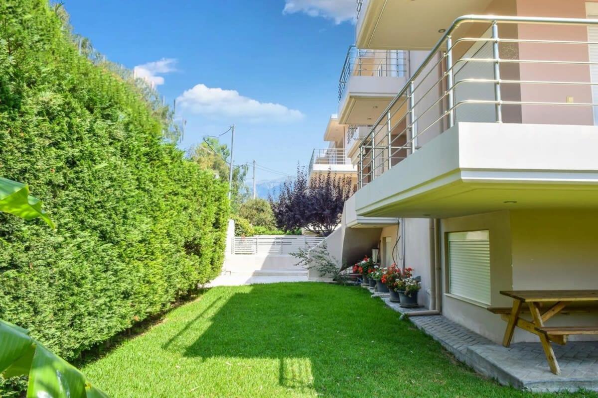 Rio Beachfront Escape - Luxurious Coastal Retreat Apartment *
